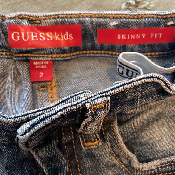 Guess kids jeans toddler size 2T - Picture 3 of 3
